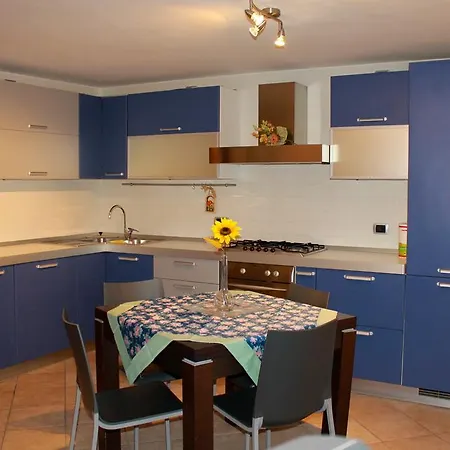 Apartment La Casetta Di *
